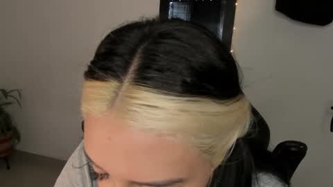 Annika online show from January 7, 1:35 pm