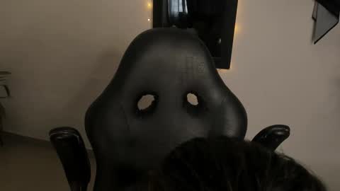 Annika online show from February 5, 1:16 pm