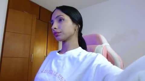 AnnaS online show from November 22, 4:55 am