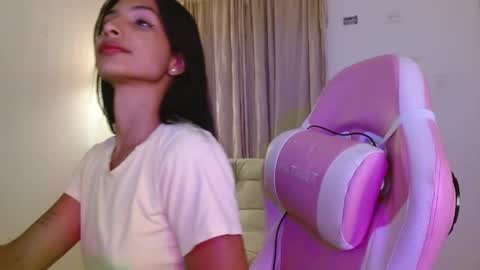 AnnaS online show from April 11, 3:55 am