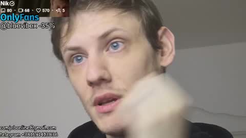 Snapshot of annonimsick chatting on March 3, 7:03 am online show from March 3, 7:03 am