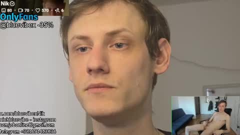 Snapshot of annonimsick chatting on March 18, 7:11 am online show from March 18, 7:11 am