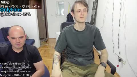 Snapshot of annonimsick chatting on March 18, 7:17 pm online show from March 18, 7:17 pm