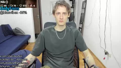 Snapshot of annonimsick chatting on March 19, 12:20 pm online show from March 19, 12:20 pm