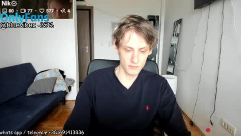 Snapshot of annonimsick chatting on March 30, 11:44 am online show from March 30, 11:44 am