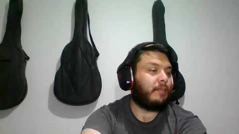 lion kennedy independent model moderator online show from October 8, 4:43 am