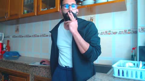 Snapshot of annuler_9 chatting on February 23, 3:29 pm adrenalinE online show from February 23, 3:29 pm