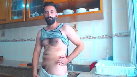 Snapshot of annuler_9 chatting on September 17, 1:35 pm adrenalinE online show from September 17, 1:35 pm