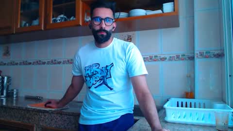 Snapshot of annuler_9 chatting on October 12, 3:11 pm adrenalinE online show from October 12, 3:11 pm