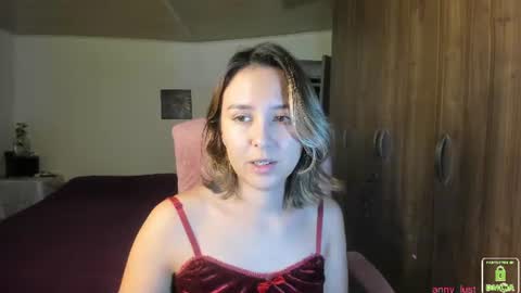 Issabela online show from July 16, 2:56 pm