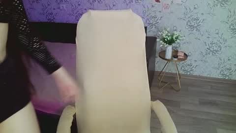 Annie online show from February 28, 1:05 am