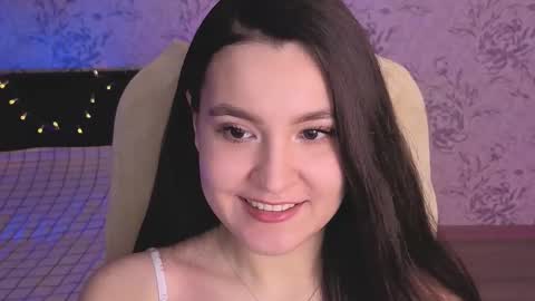 Annie online show from March 19, 2:48 am