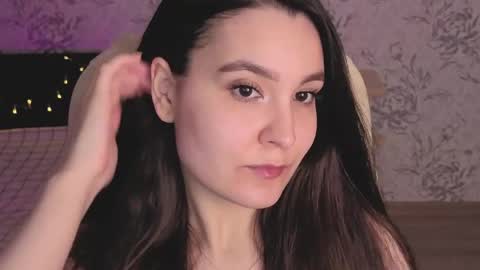 Annie online show from April 4, 2:54 am