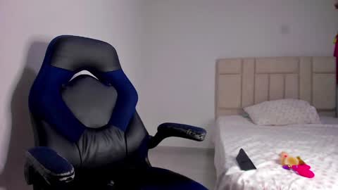  Valeria  online show from April 9, 5:40 am