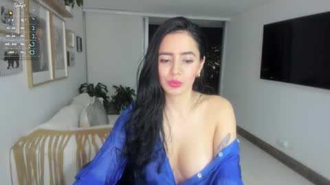 Anny online show from October 8, 11:35 pm