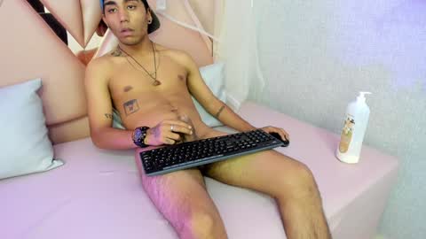 annyeli_bigtits online show from January 25, 4:02 am