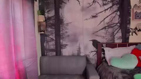 Annyluna online show from December 17, 9:10 pm