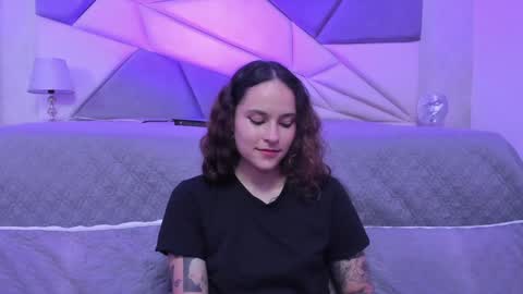 AnnyT online show from December 2, 2:53 am