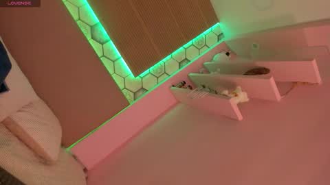 Snapshot of annytorres chatting on November 19, 10:04 am Gaby online show from November 19, 10:04 am