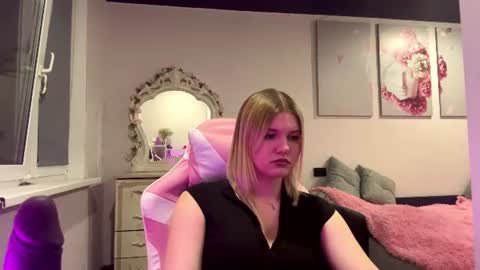 annyvibess online show from June 30, 9:16 pm