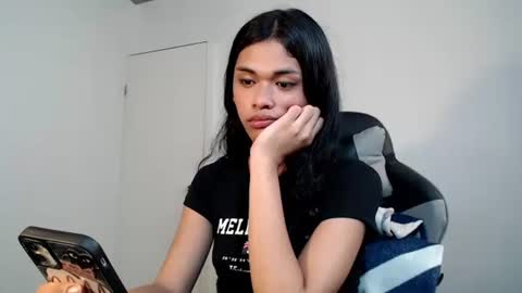 anok_yaii online show from November 5, 7:41 am