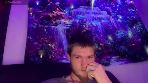 anomalies_ig online show from January 4, 1:31 am