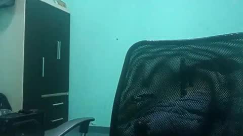 Snapshot of anonimo10s chatting on March 4, 7:19 am anonimo10s online show from March 4, 7:19 am