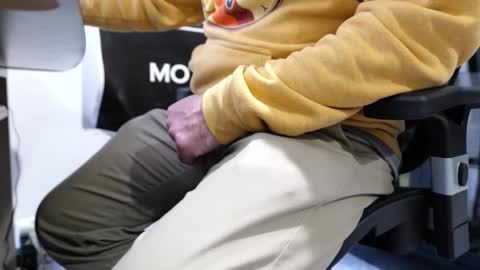 D online show from January 3, 7:18 pm