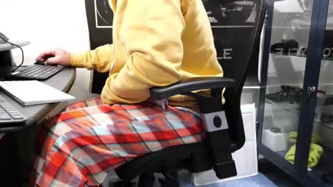 Snapshot of anonycock7 chatting on February 13, 2:46 pm D online show from February 13, 2:46 pm