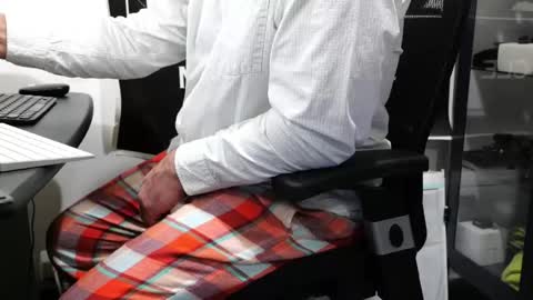 Snapshot of anonycock7 chatting on February 18, 2:24 pm D online show from February 18, 2:24 pm