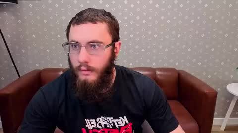 Ant online show from November 24, 4:34 am