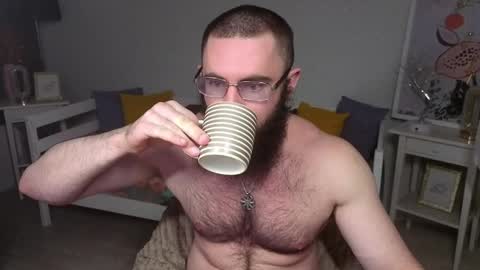 Ant online show from April 14, 5:52 pm