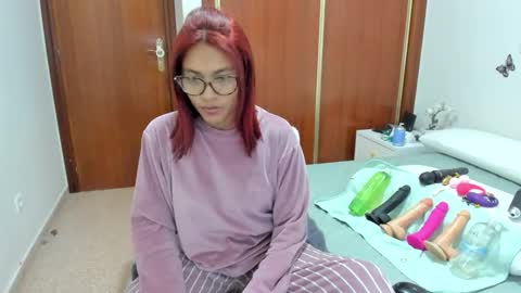 Snapshot of anthonela_hotsex chatting on January 15, 11:15 am anthonela_hotsex online show from January 15, 11:15 am