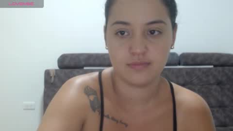 Snapshot of anthonela_queen chatting on February 5, 2:27 am Anthonela Queen online show from February 5, 2:27 am