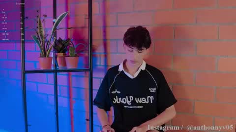 TONY NEW ACCOUNT online show from April 17, 9:29 pm