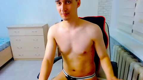 Snapshot of anthony_broown chatting on May 22, 10:04 pm anthony_broown online show from May 22, 10:04 pm