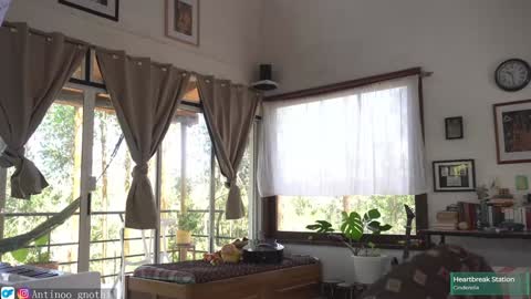 Snapshot of antinoo_gnothi chatting on January 18, 3:27 pm Antinoo Gnothi online show from January 18, 3:27 pm