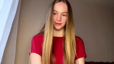 Snapshot of antionettepulgarin chatting on February 20, 2:50 pm Viktoria online show from February 20, 2:50 pm