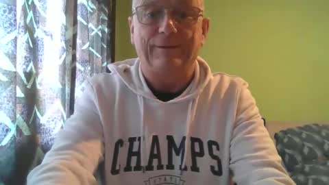 Snapshot of antmatt2025 chatting on January 12, 2:55 pm antmatt2025 online show from January 12, 2:55 pm