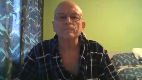 Snapshot of antmatt2025 chatting on January 15, 2:54 pm antmatt2025 online show from January 15, 2:54 pm