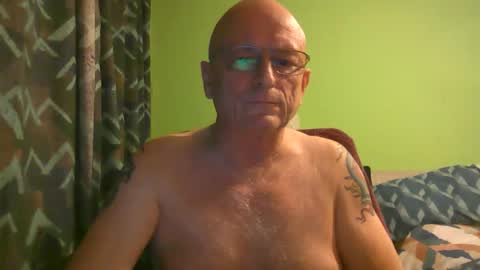 Snapshot of antmatt2025 chatting on February 10, 6:45 pm antmatt2025 online show from February 10, 6:45 pm