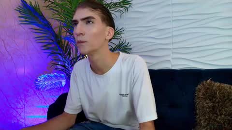 Snapshot of anton__monacu chatting on November 29, 3:09 am anton__monacu online show from November 29, 3:09 am