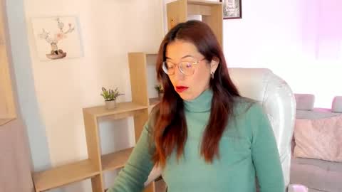 Snapshot of antoneella__ chatting on September 17, 12:18 pm Antonella online show from September 17, 12:18 pm