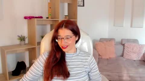 Snapshot of antoneella__ chatting on October 22, 12:16 pm Antonella online show from October 22, 12:16 pm