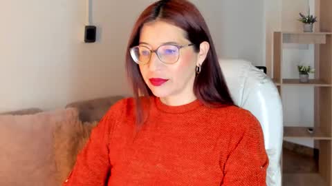 Snapshot of antoneella__ chatting on December 2, 12:21 pm Antonella online show from December 2, 12:21 pm