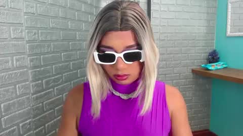 IM ANTONELA online show from September 18, 2:35 am