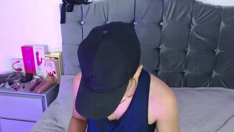 Snapshot of antonella_cruz02 chatting on June 16, 3:42 am anto ford02 online show from June 16, 3:42 am