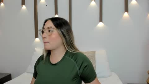 A N T O N E L L A  online show from January 31, 11:56 am