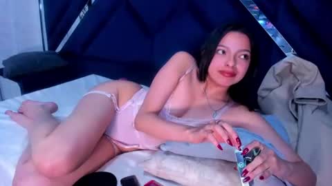antonella_hyh online show from August 4, 1:20 am