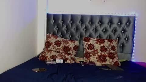 AntonellaAndNoah online show from March 3, 10:42 pm